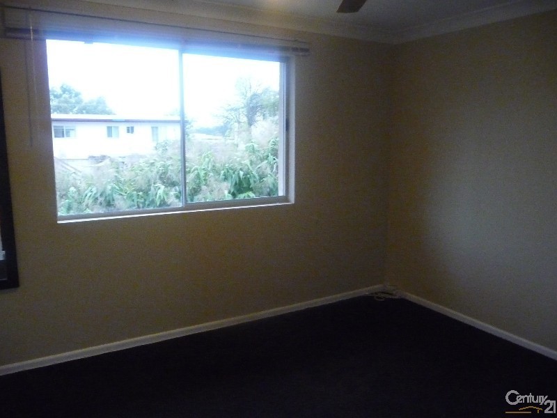 3/3 Butler Street, New Auckland QLD 4680
