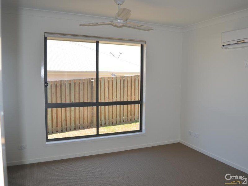 9 Eccles Close, Kirkwood QLD 4680