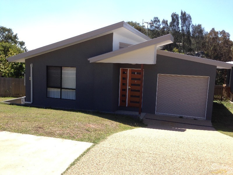 159B J Hickey Avenue, Clinton QLD 4680