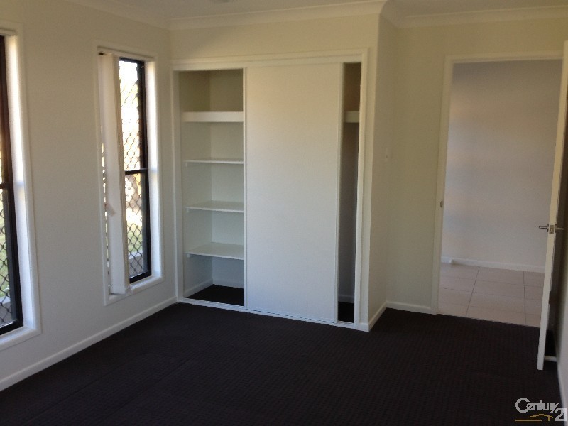 159B J Hickey Avenue, Clinton QLD 4680