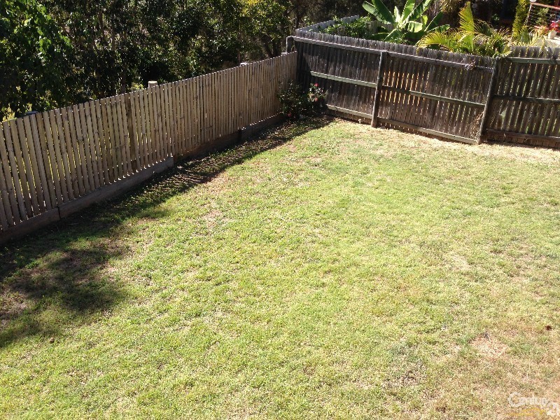 159B J Hickey Avenue, Clinton QLD 4680