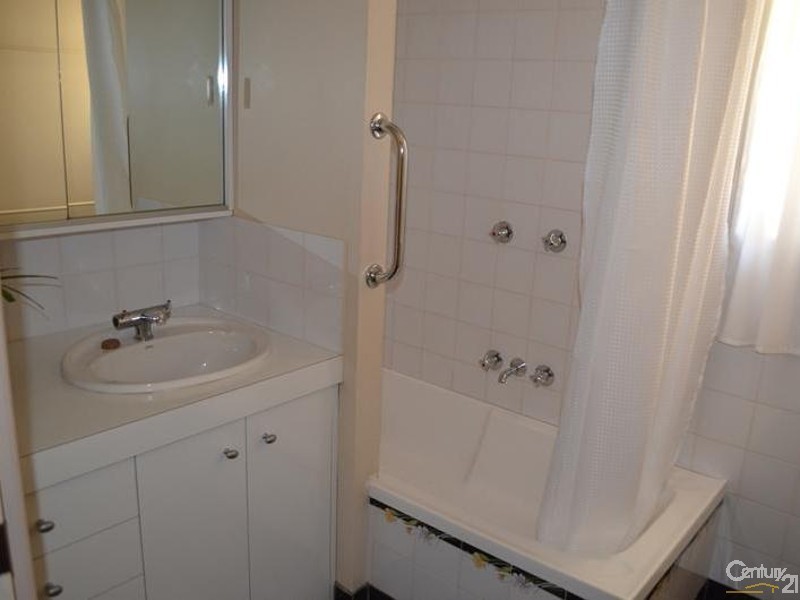 3 Covill Court, Telina QLD 4680