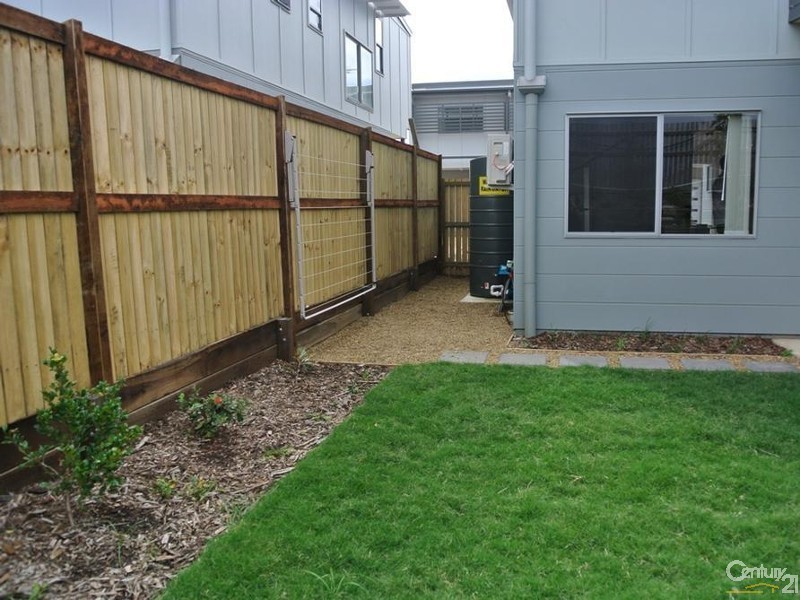 17/1-2 Beezley Street, Glen Eden QLD 4680