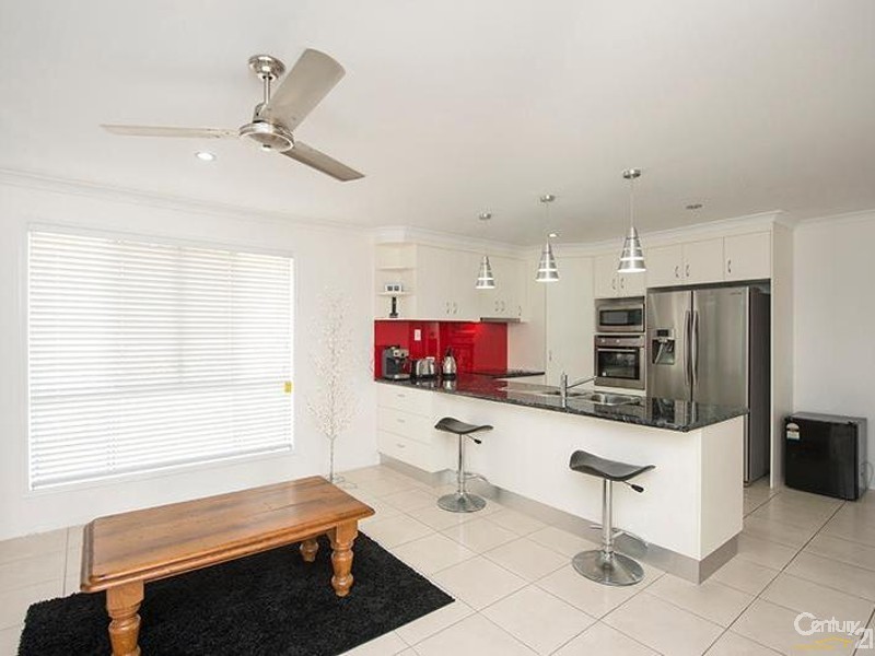 3 Koowin Drive, Kirkwood QLD 4680