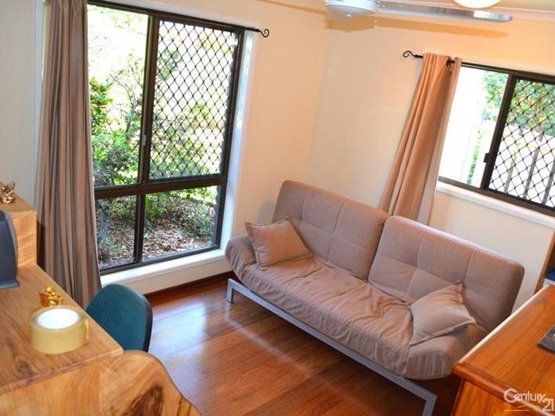 22 J Hickey Avenue, Clinton QLD 4680