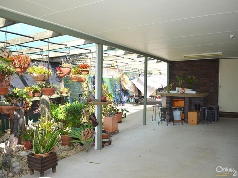 22 J Hickey Avenue, Clinton QLD 4680