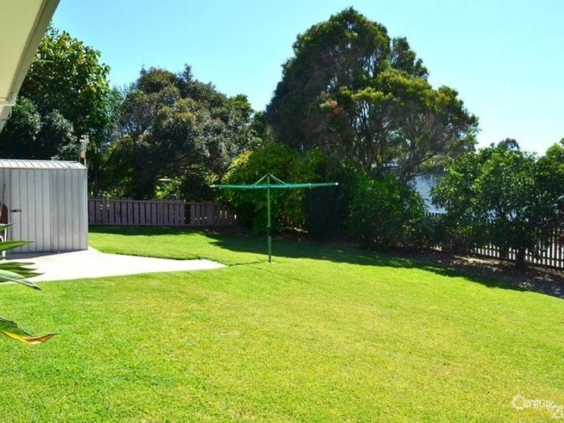 22 J Hickey Avenue, Clinton QLD 4680