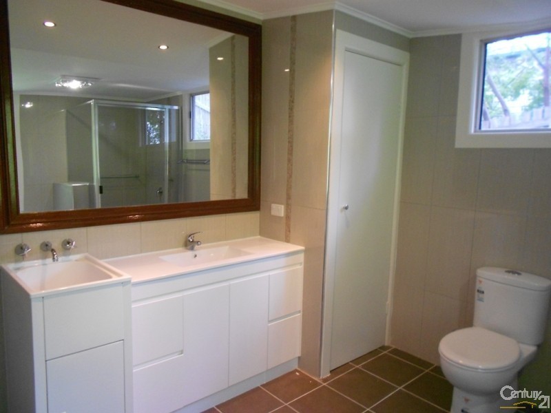 35 Ann Street, South Gladstone QLD 4680