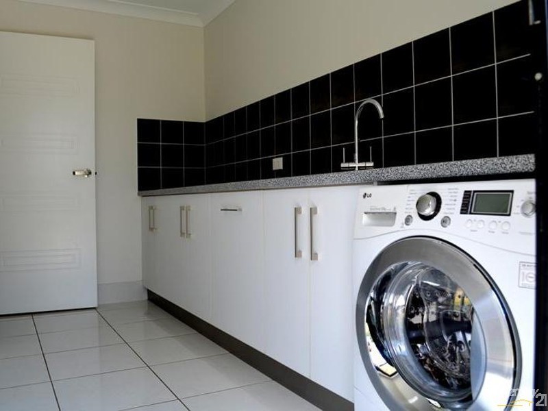 359 Jim Whyte Way, Beecher QLD 4680