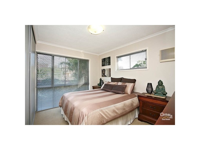 10 Hillcrest Avenue, Caboolture QLD 4510