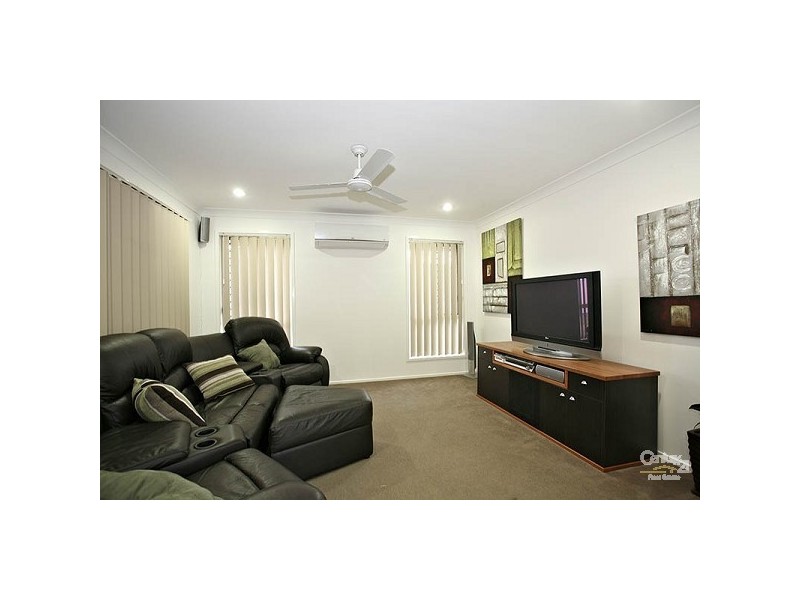 22 Hollywood Avenue, Bellmere QLD 4510