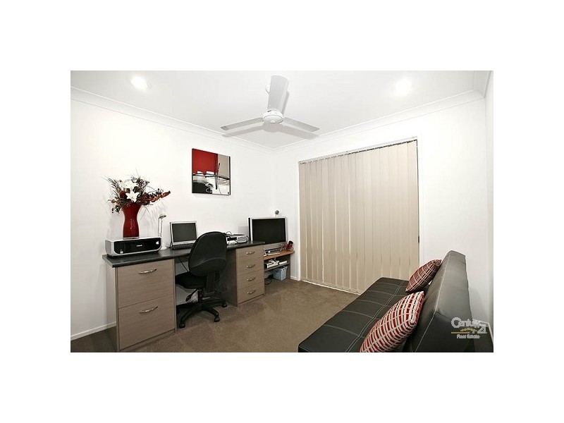 22 Hollywood Avenue, Bellmere QLD 4510