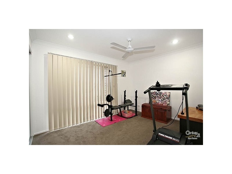 22 Hollywood Avenue, Bellmere QLD 4510