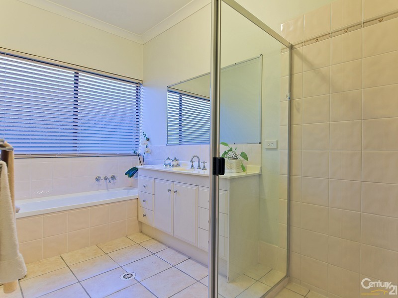 16 Leicester Court, Murrumba Downs QLD 4503