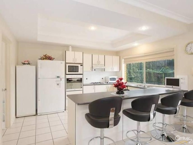 8 Lochern Court, North Lakes QLD 4509