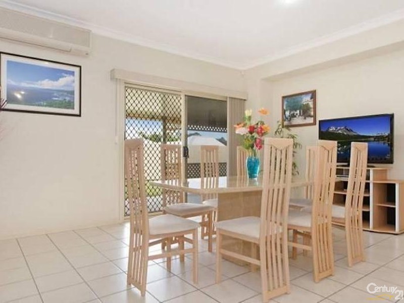 8 Lochern Court, North Lakes QLD 4509