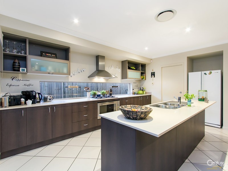 18 Whiteface Street, Mango Hill QLD 4509