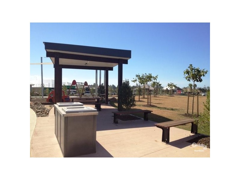 North Lakes QLD 4509