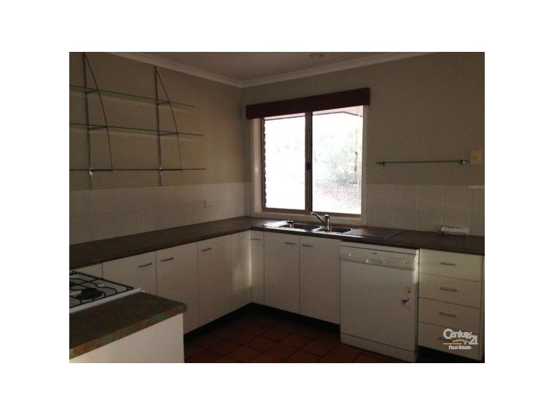 82 Rue Montaigne, Petrie QLD 4502