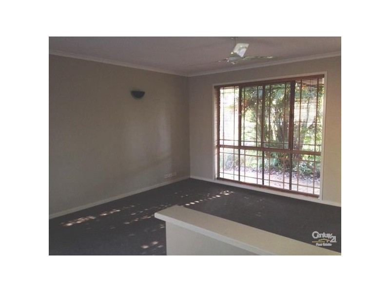 82 Rue Montaigne, Petrie QLD 4502