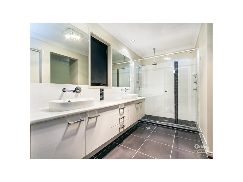 5 Armour Close, North Lakes QLD 4509