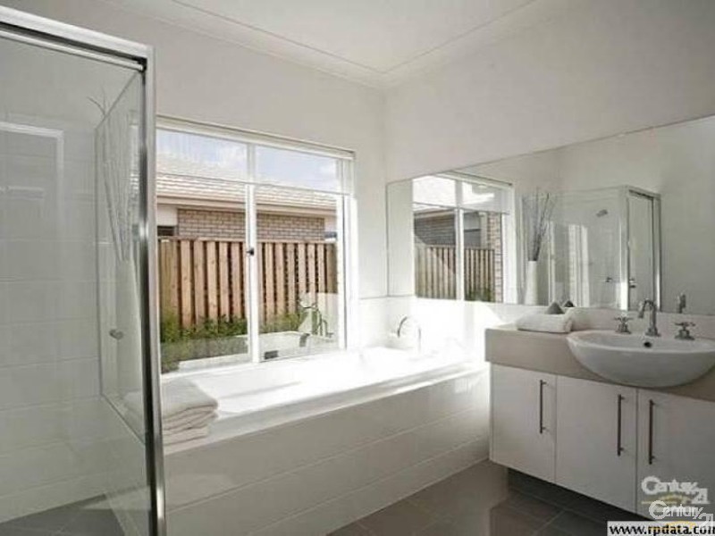 15 Gleeson Street, North Lakes QLD 4509