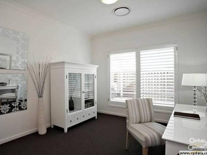 15 Gleeson Street, North Lakes QLD 4509