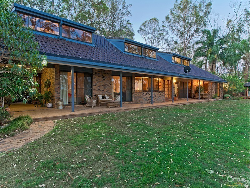 12 Hyde Road, Whiteside QLD 4503