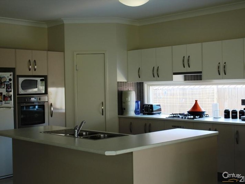 40 Parkway Crescent, Murrumba Downs QLD 4503