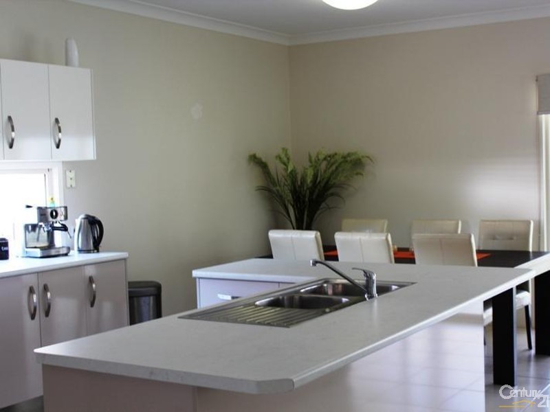 40 Parkway Crescent, Murrumba Downs QLD 4503