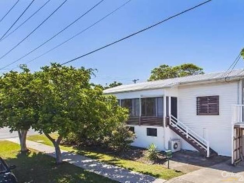 4 MacDonnell Road, Margate QLD 4019