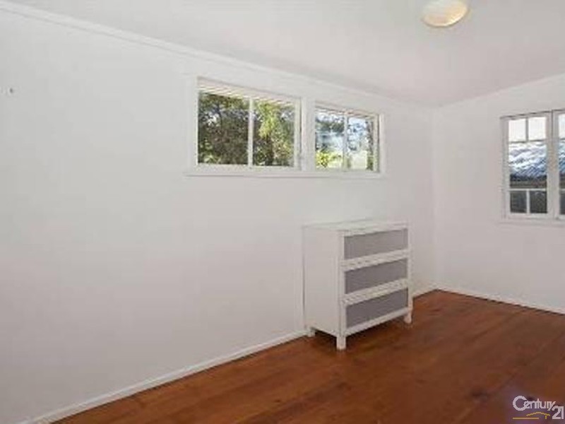 4 MacDonnell Road, Margate QLD 4019