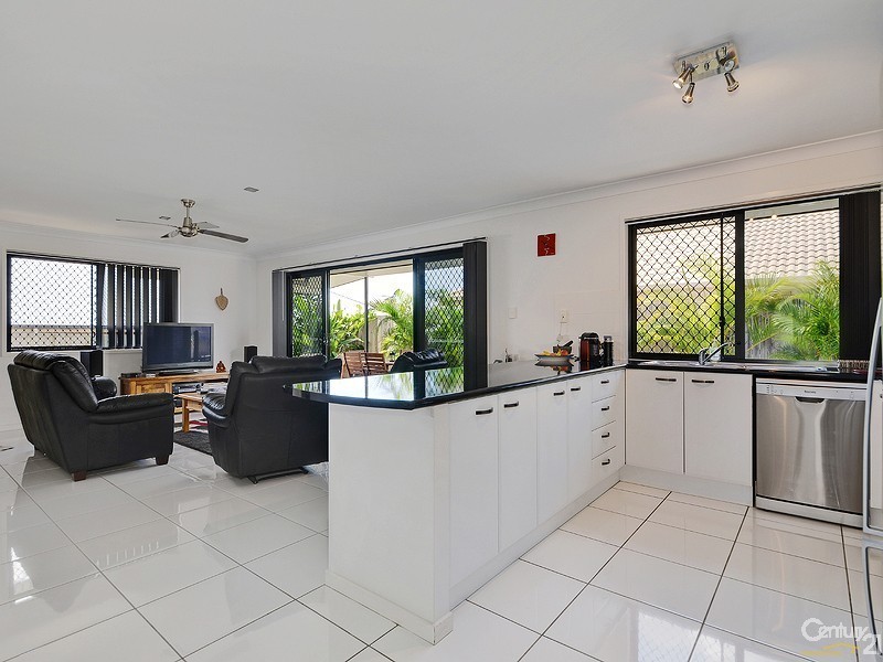 4 SUNSTONE CCT, Mango Hill QLD 4509