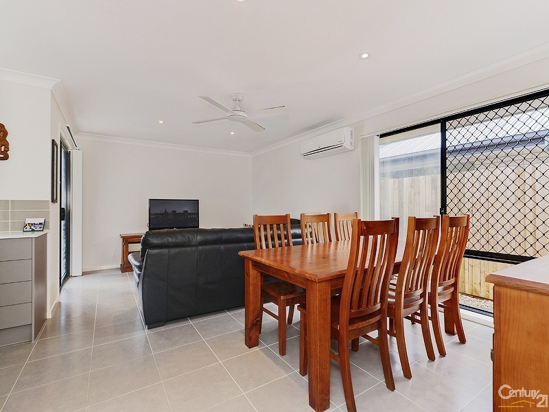 3 Ravensbourne Crescent, North Lakes QLD 4509