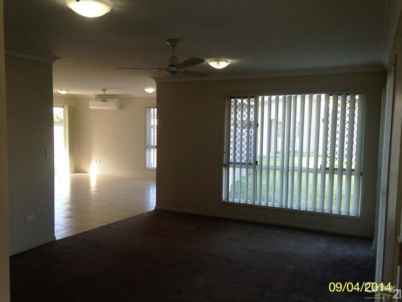 2 1-9 Moreton Downs Drive, Deception Bay QLD 4508