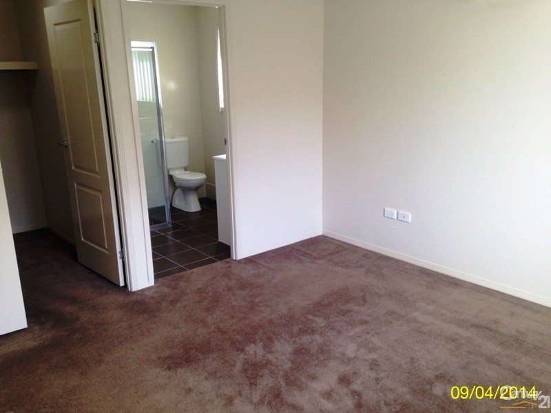 2 1-9 Moreton Downs Drive, Deception Bay QLD 4508