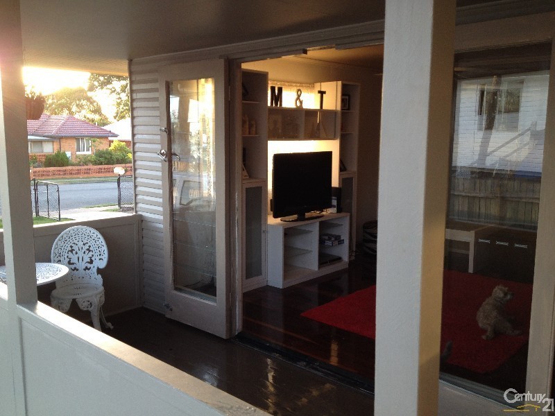 182 School Road, Kallangur QLD 4503