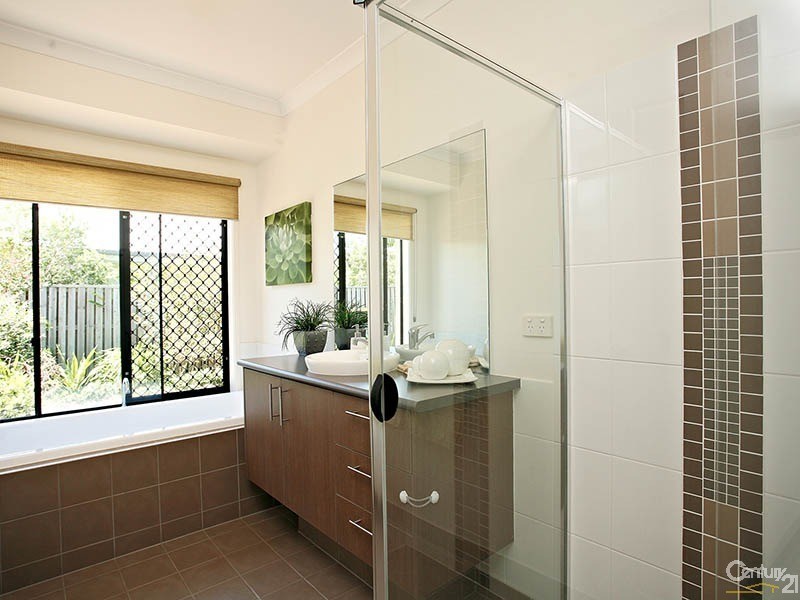 2 Barnowl Court, Narangba QLD 4504