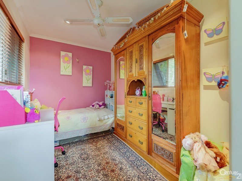 11 Duncombe Road, Narangba QLD 4504