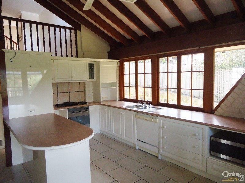 11 Duncombe Road, Narangba QLD 4504