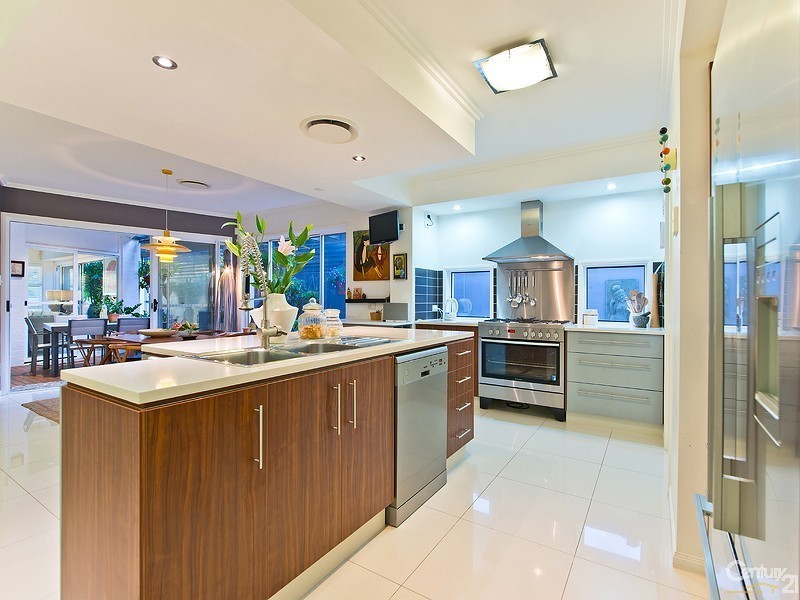 21 Warabi Crescent, North Lakes QLD 4509