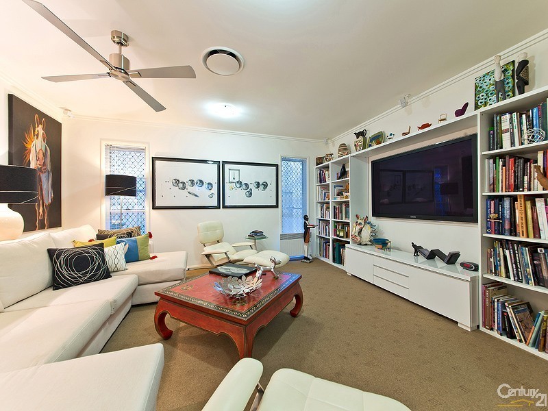 21 Warabi Crescent, North Lakes QLD 4509