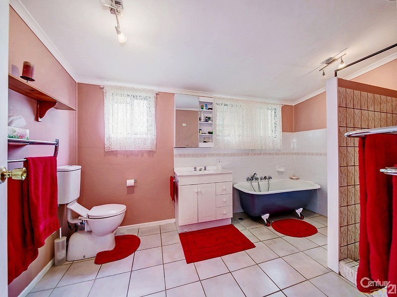 10 Belrose Ave, Petrie QLD 4502