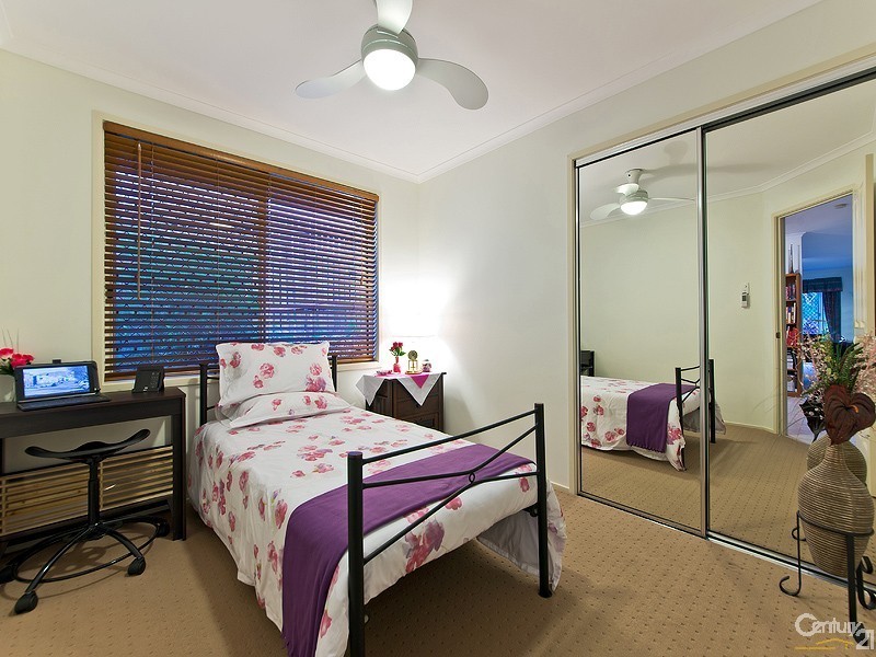 5 Chesterfield Drive, Murrumba Downs QLD 4503