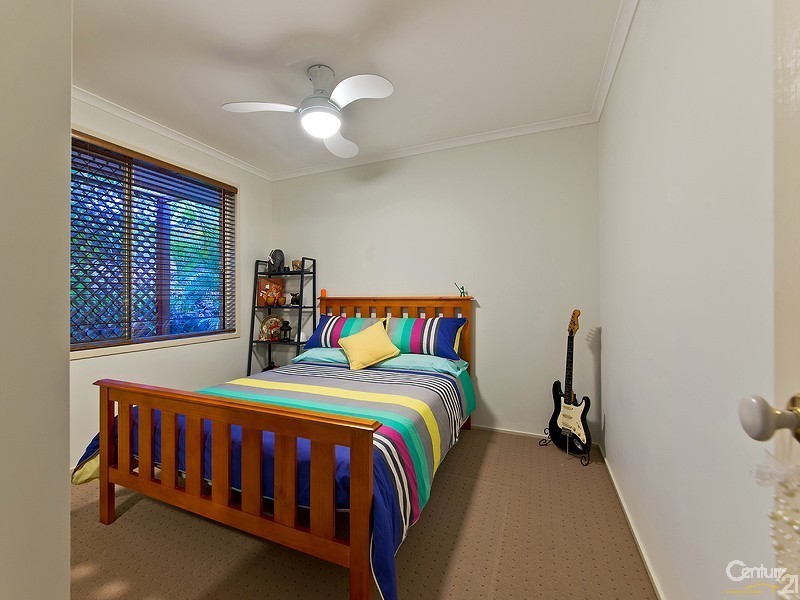 5 Chesterfield Drive, Murrumba Downs QLD 4503
