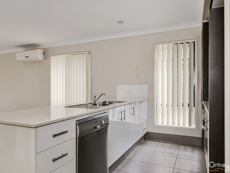 11 Melville Parade, North Lakes QLD 4509