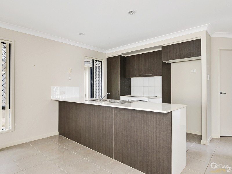 11 Melville Parade, North Lakes QLD 4509