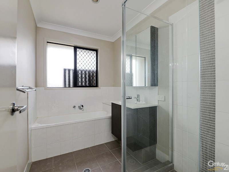 11 Melville Parade, North Lakes QLD 4509