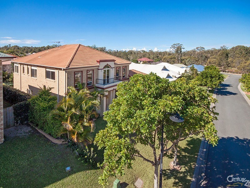 8 Lochern Court, North Lakes QLD 4509