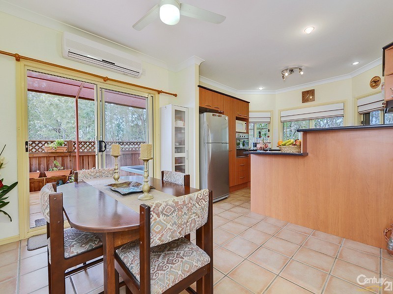 8 Glorious Court, North Lakes QLD 4509